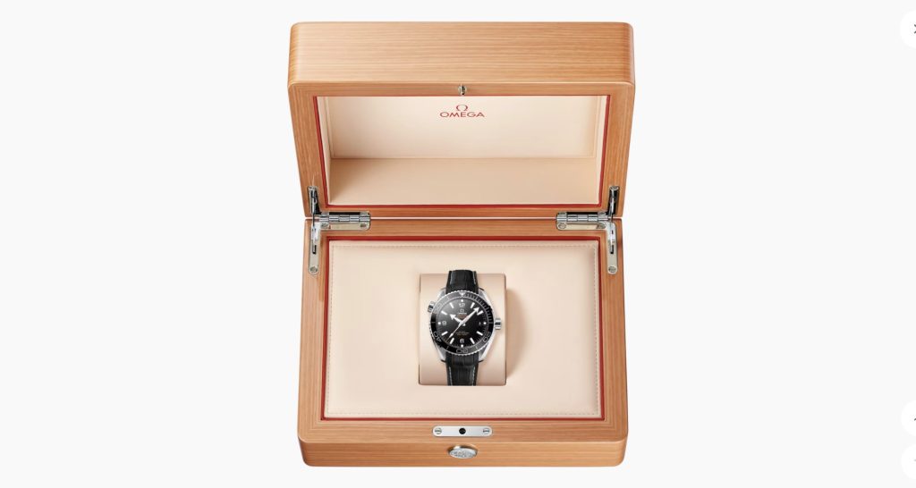 オメガ公式「Seamaster Planet Ocean 600M」