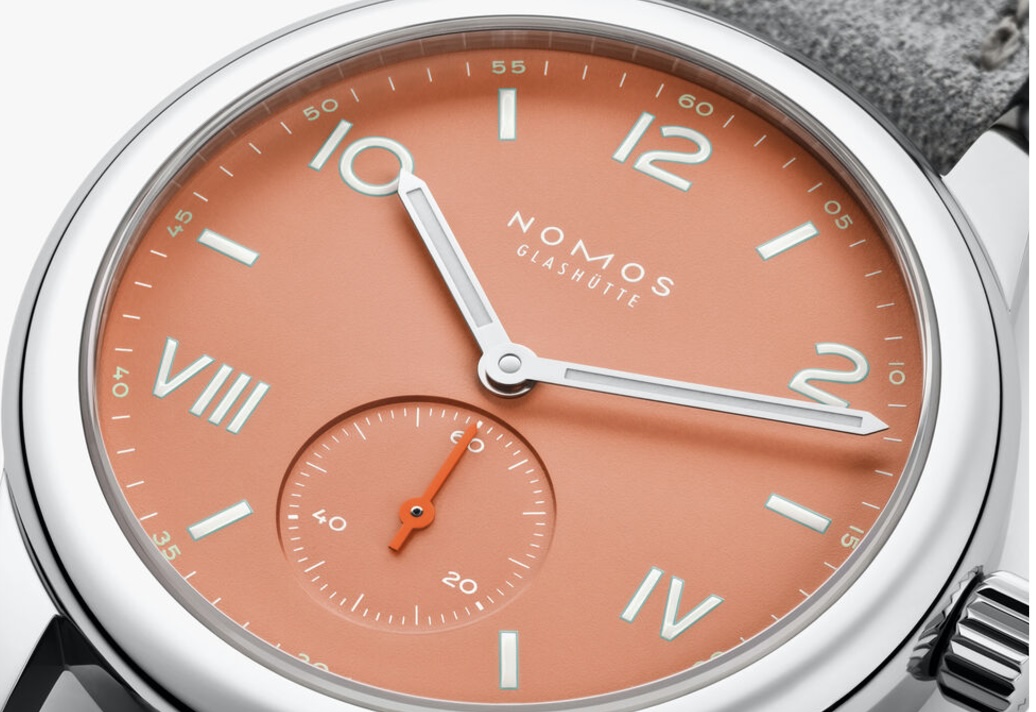 ノモス公式「Club Campus cream coral」