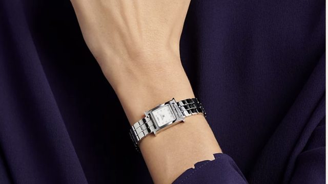 普段使いで差がつく！50代女性に人気の腕時計｜選び方とおすすめモデル