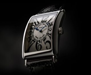 フランクミュラー腕時計が大きすぎた？適切なサイズの見つけ方