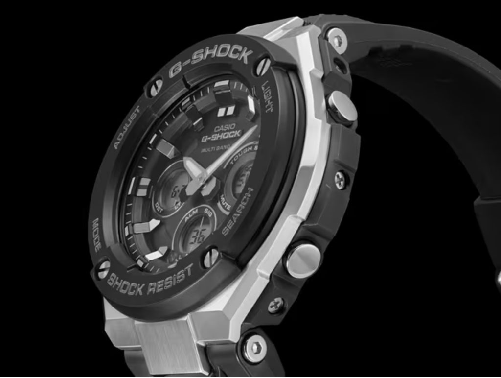 カシオ公式「G-SHOCKGST-W300」