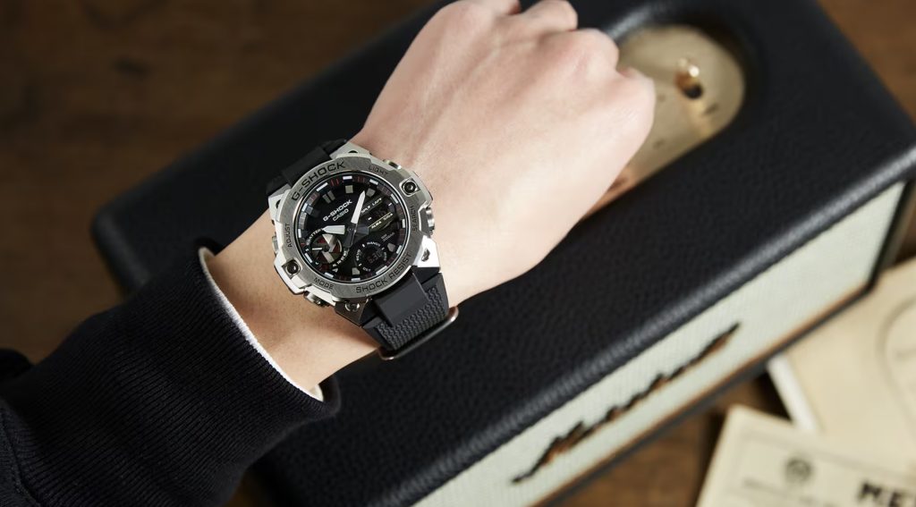 カシオ公式「G-SHOCKGST-B400」
