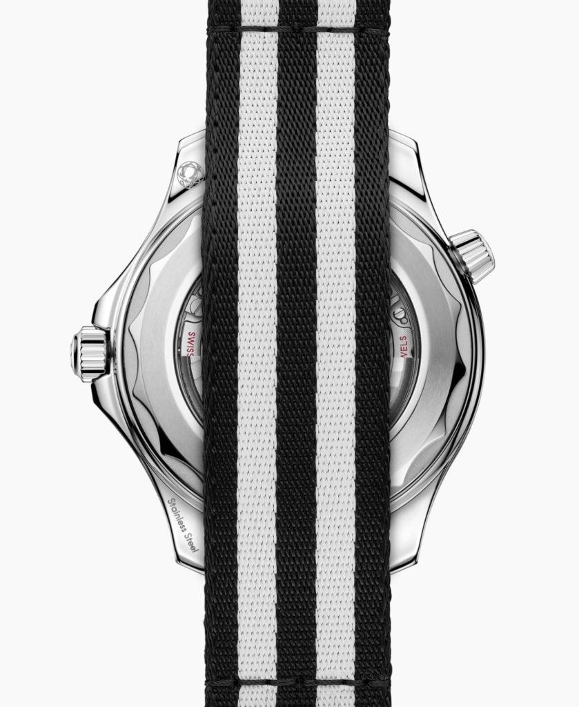 オメガ公式「シーマスターダイバー300M NATOストラップ」