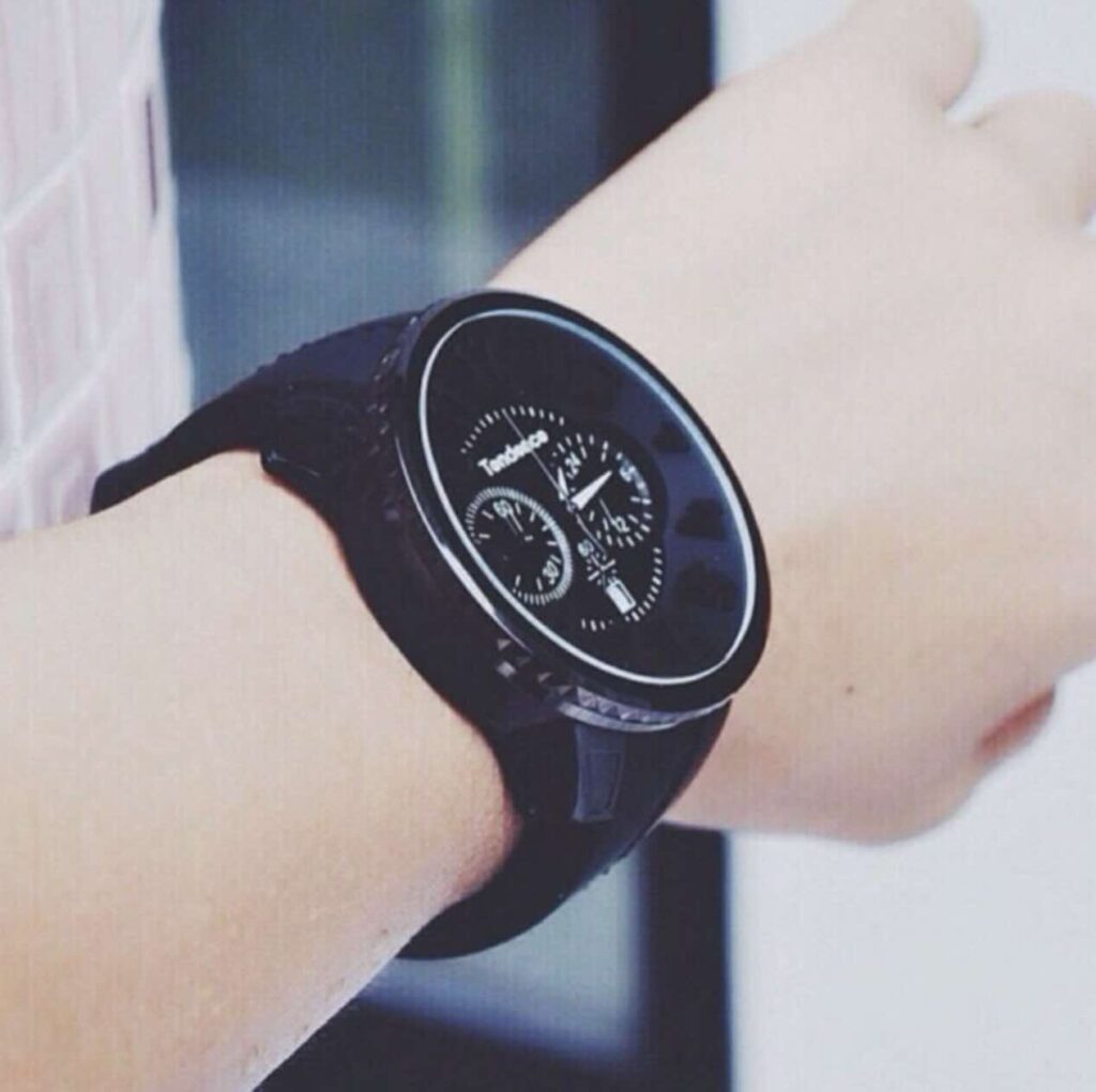 テンデンス公式「ガリバーラウンドクロノグラフ」