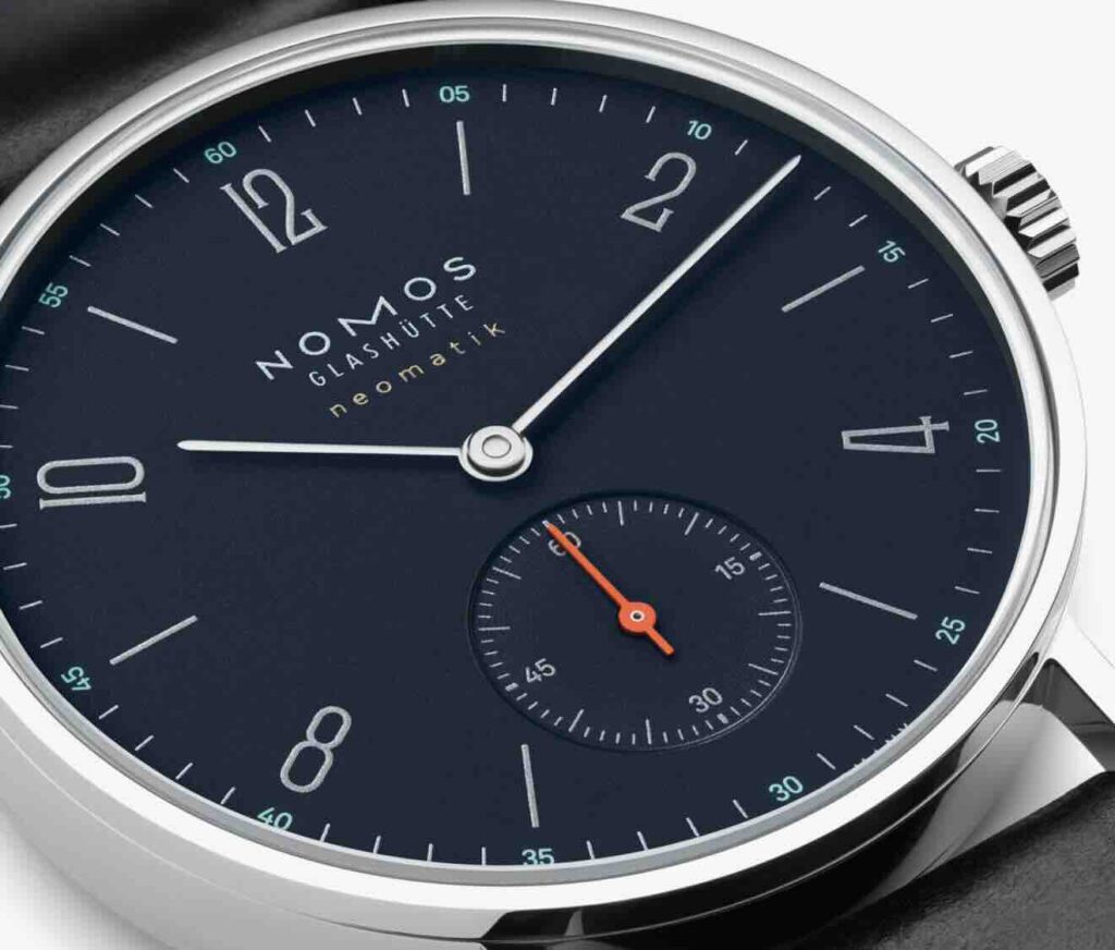 ノモスグラスヒュッテ公式「タンジェントネオマティックミッドナイトブルー」